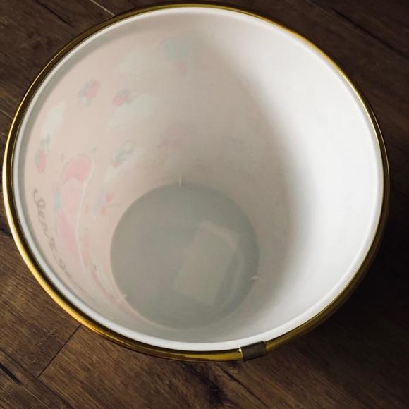 Only 1 Left! MY MELODY-Imported (NWT) Plastic Waste Basket - Picture 5 of 11